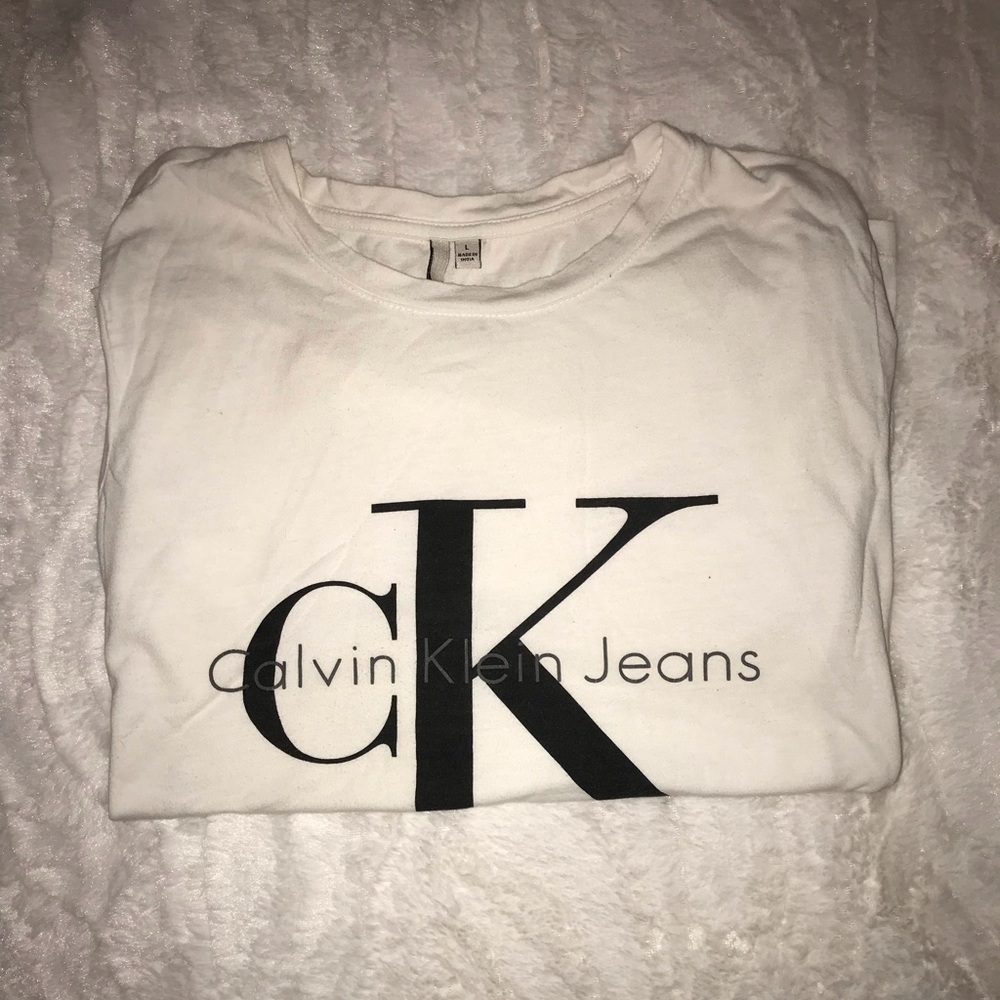 Calvin Klein Classic Logo Tee